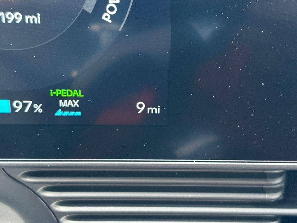 New 2026 Black Hyundai SEL image 10