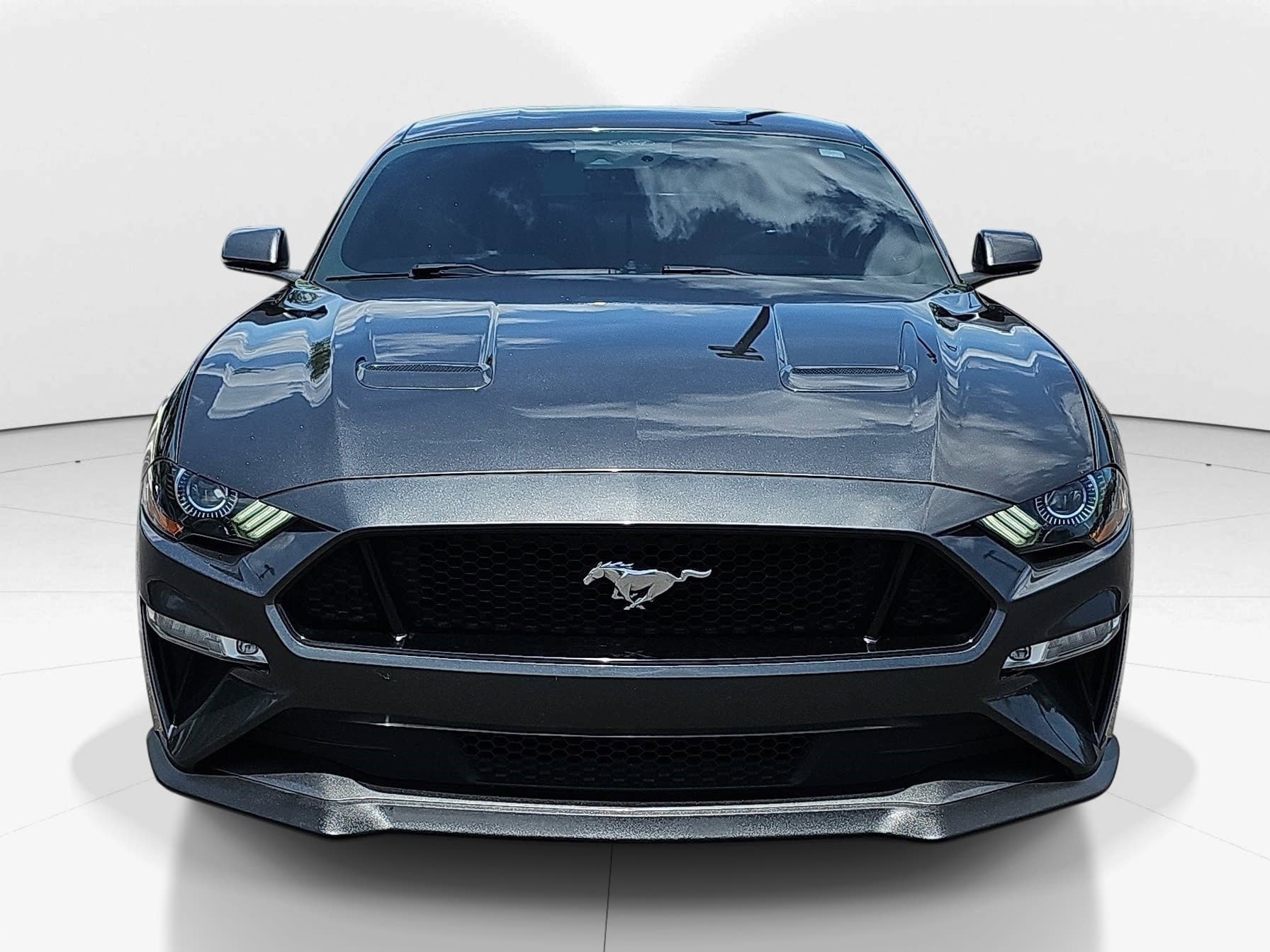 Used 2020 Magnetic Ford GT Premium image 8