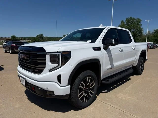 2026 GMC Sierra 1500 AT4 - Photo 8
