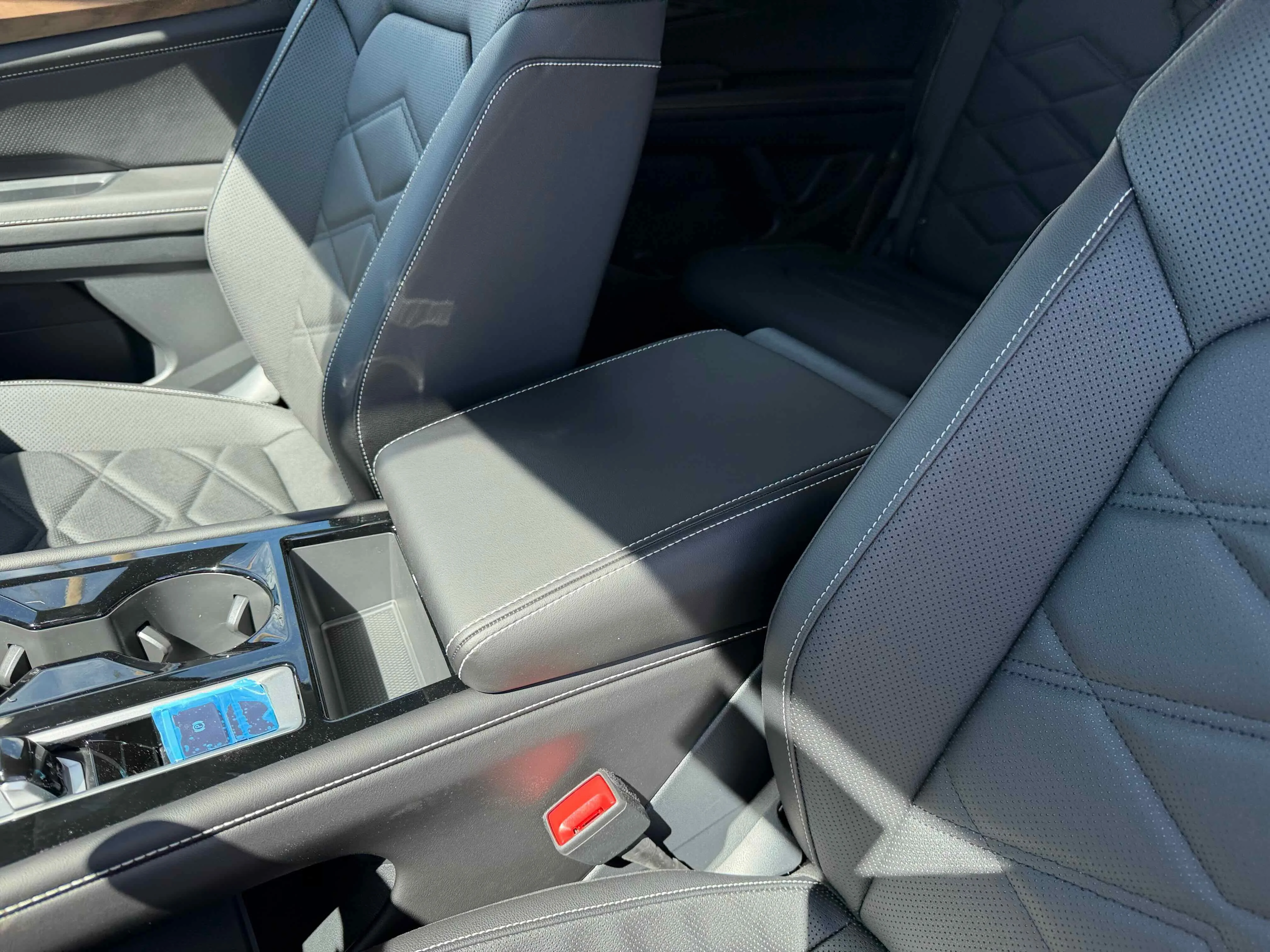 New 2026 Green Volkswagen 2.0T SE w/Technology image 24