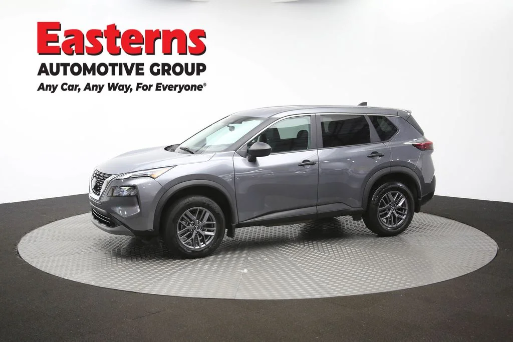 Used 2023 Gray Nissan S image 59