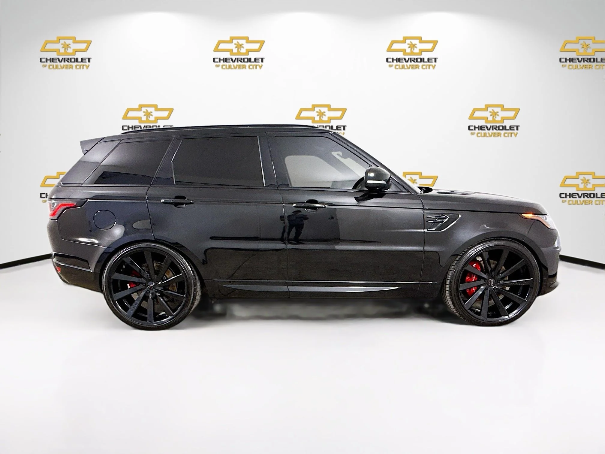 Used 2020  Land Rover HSE Dynamic image 9