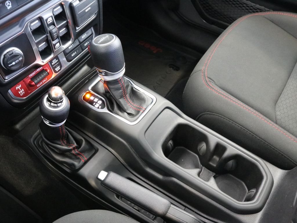 Used 2021 Gray Jeep Rubicon image 14