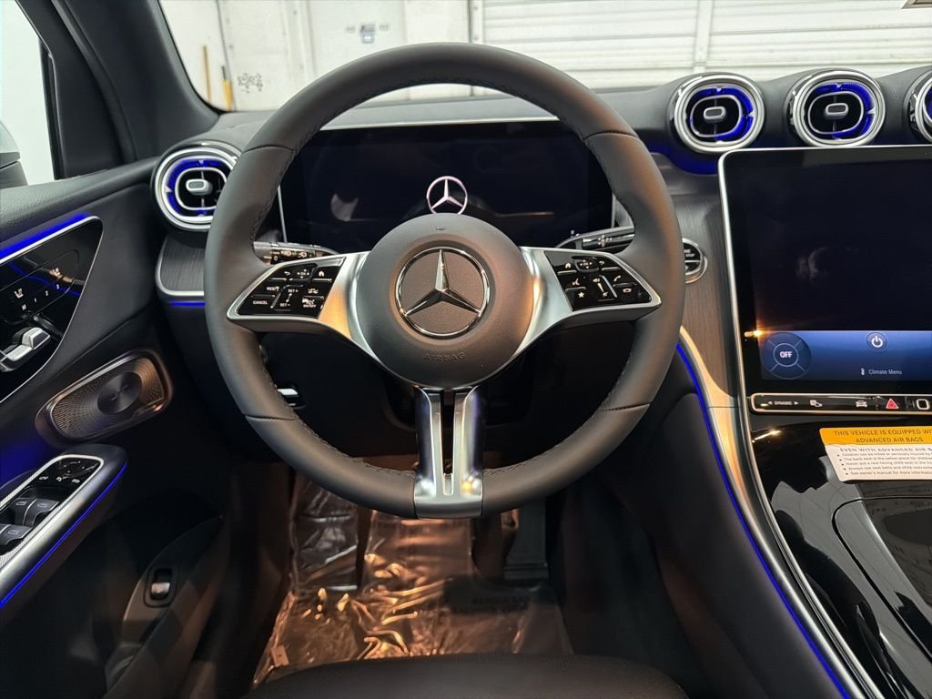 Used 2026 White Mercedes-Benz GLC 300 image 21