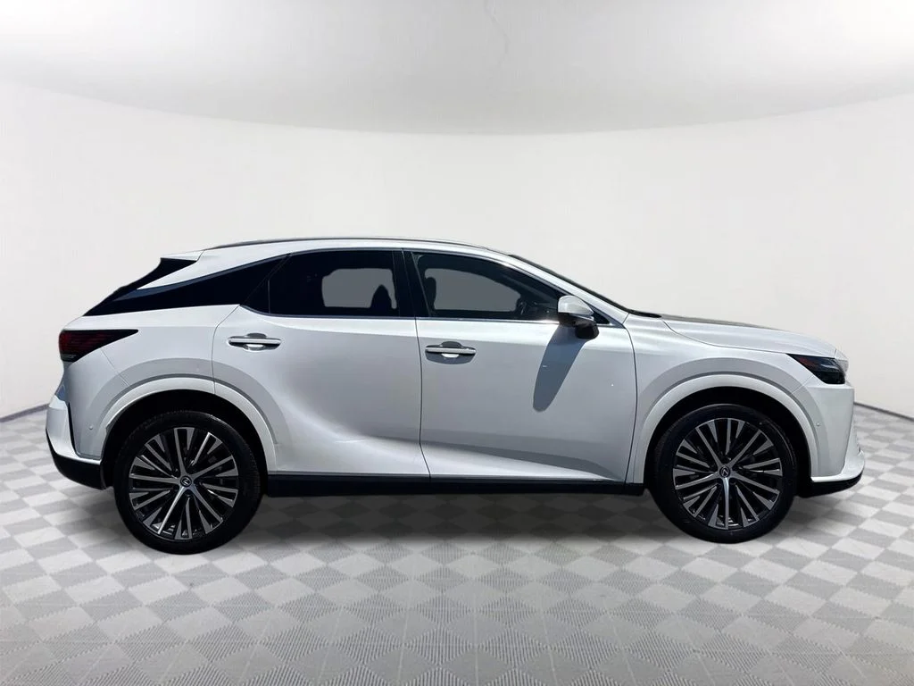 Used 2024 White Lexus 350 Premium Plus image 3