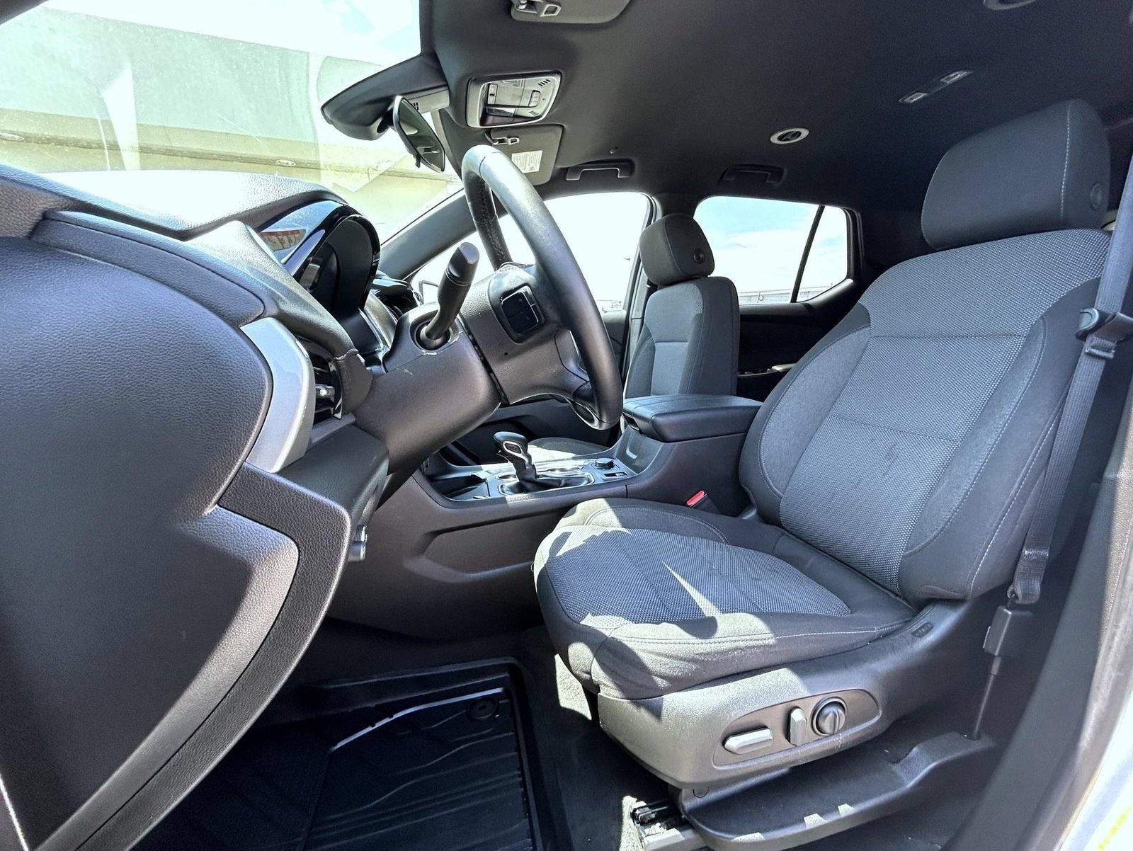2023 Chevrolet Traverse 1LT - Photo 11