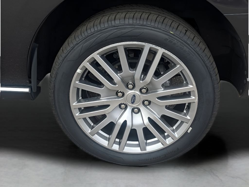 Used 2023 Dark Matter Metallic Ford Limited image 3