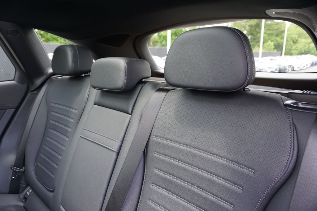 2025 Mercedes-Benz GLC Base - Photo 45