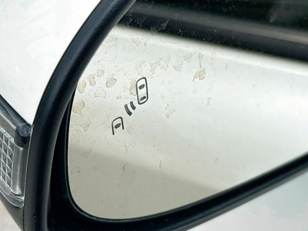 Used 2021 White Toyota XLE image 17