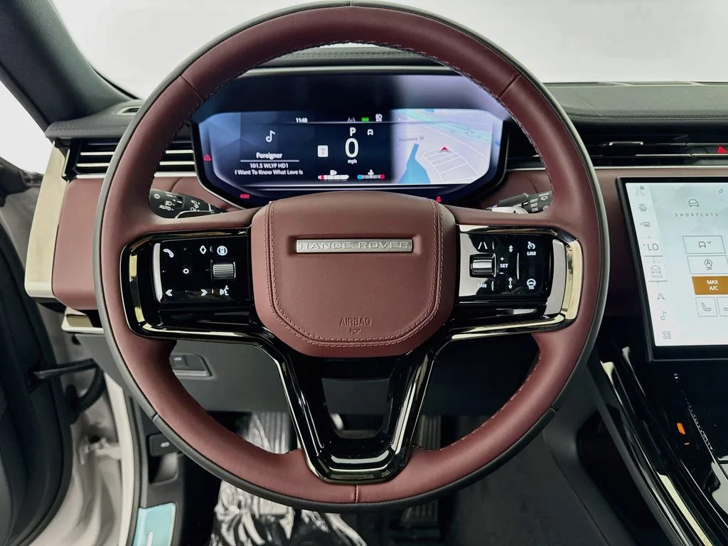 New 2026 Borasco Grey Land Rover Dynamic SE image 11
