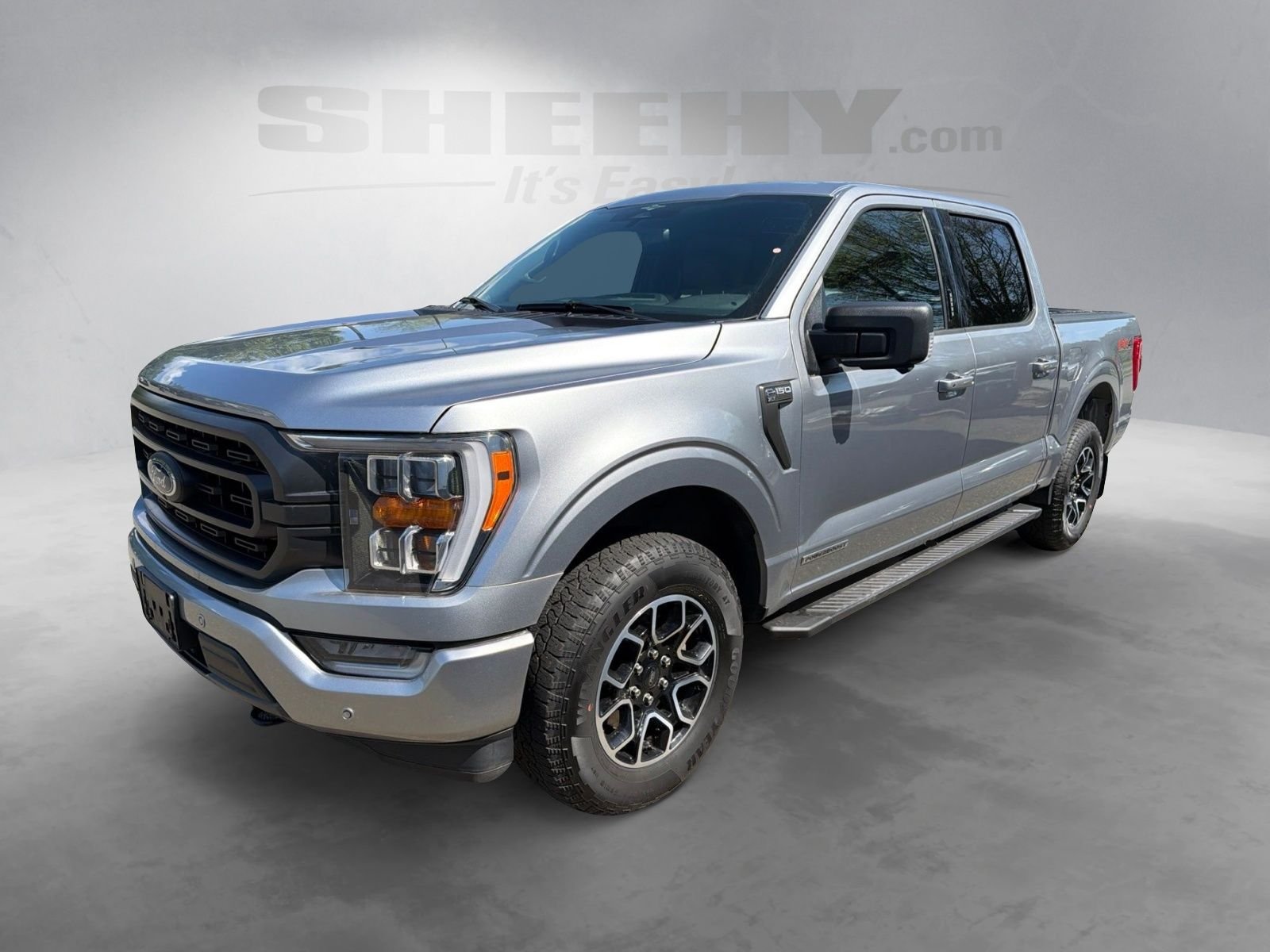 Used 2023 Silver Ford XLT image 16