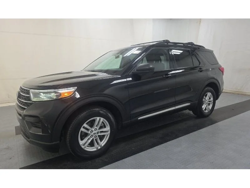 2022 Ford Explorer XLT 4WD's photo