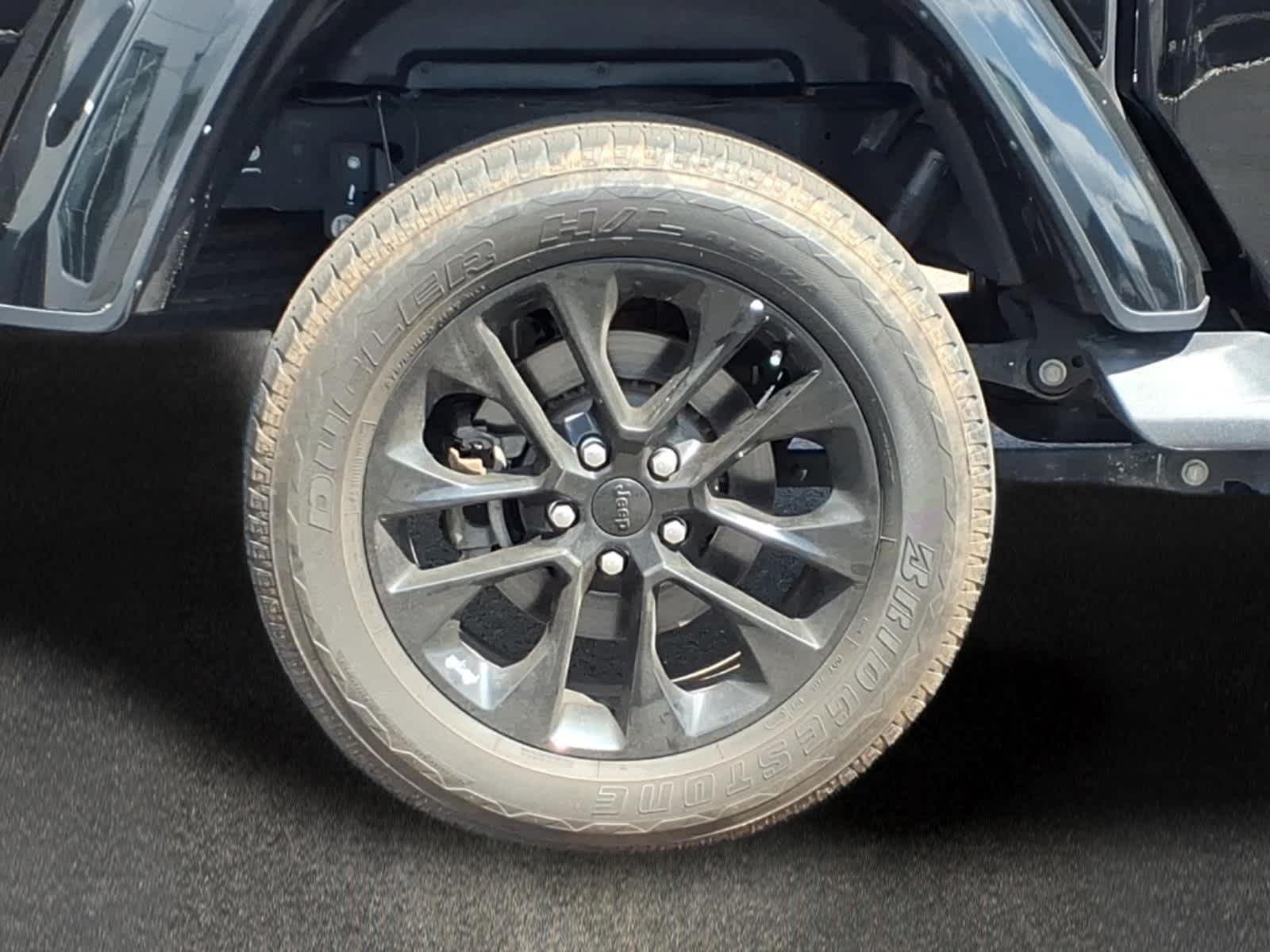 Used 2023 Black Clearcoat Jeep High Altitude image 3
