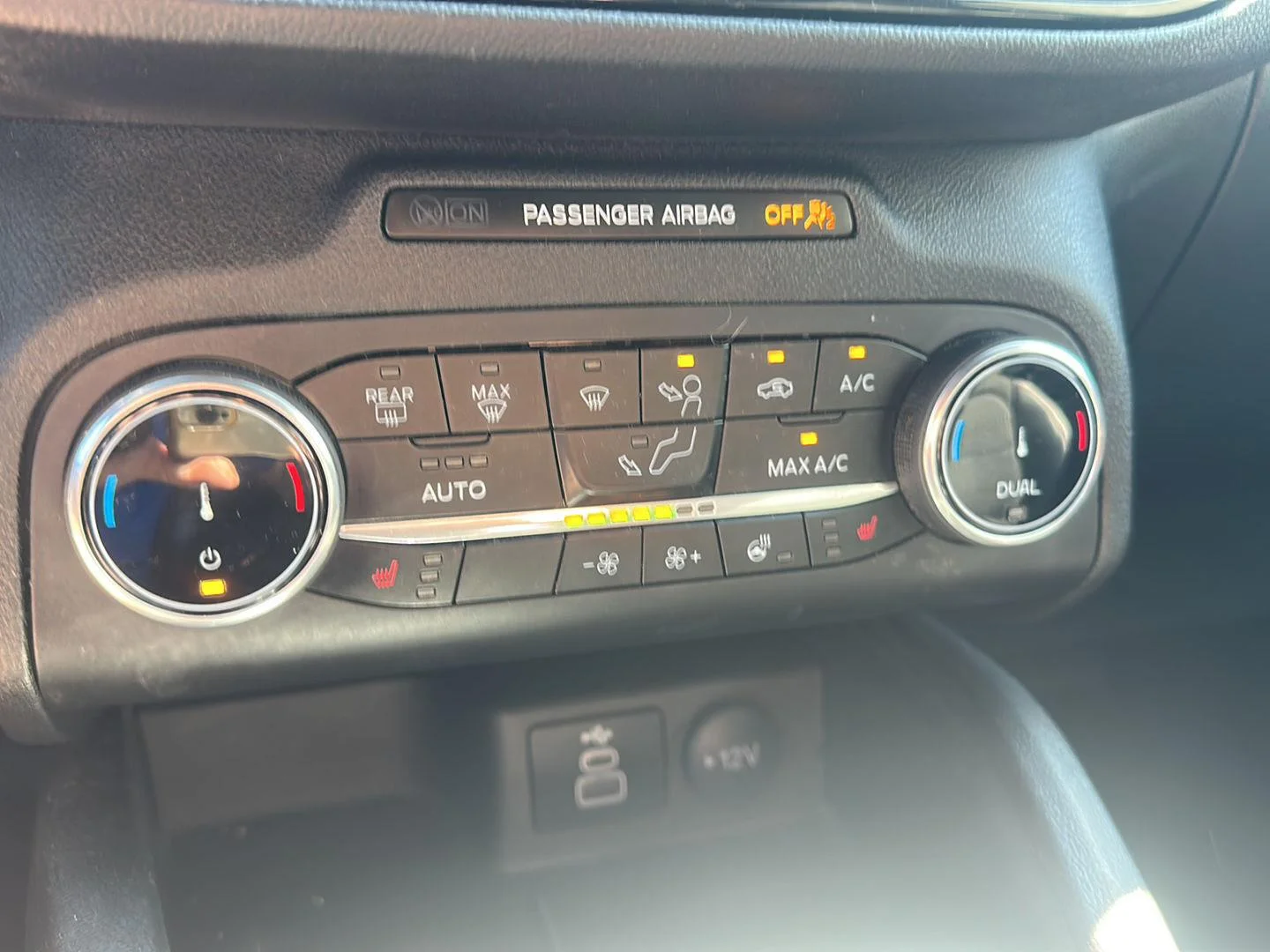 Used 2025 Carbonized Gray Ford ST-Line Select image 21