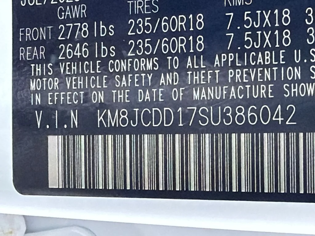 Used 2025 White Hyundai SEL Convenience image 33
