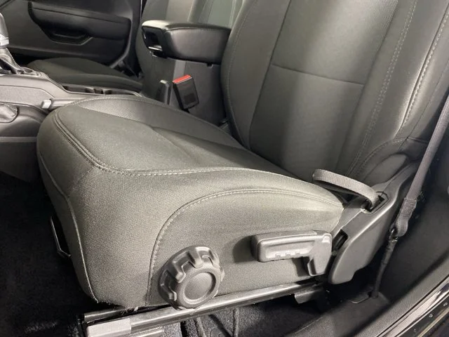 Used 2022 Black Jeep Sport S image 16