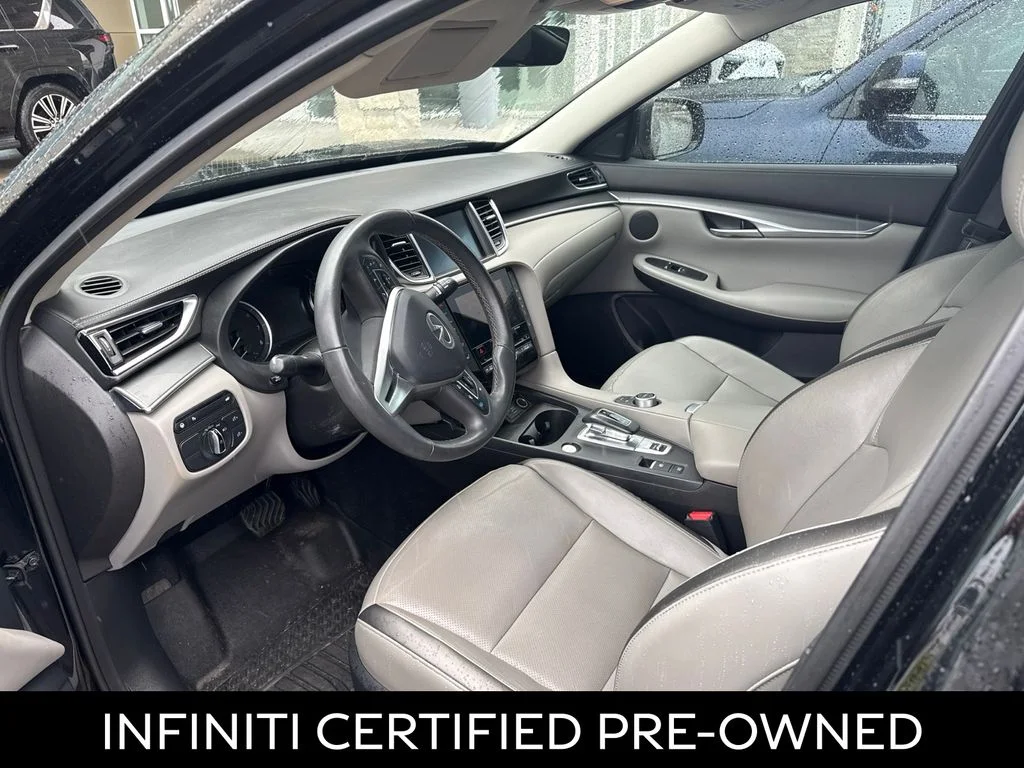 Certified Used 2024 Black Obsidian INFINITI LUXE image 5