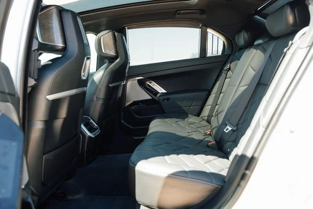 2024 BMW 7 Series 740i - Photo 7