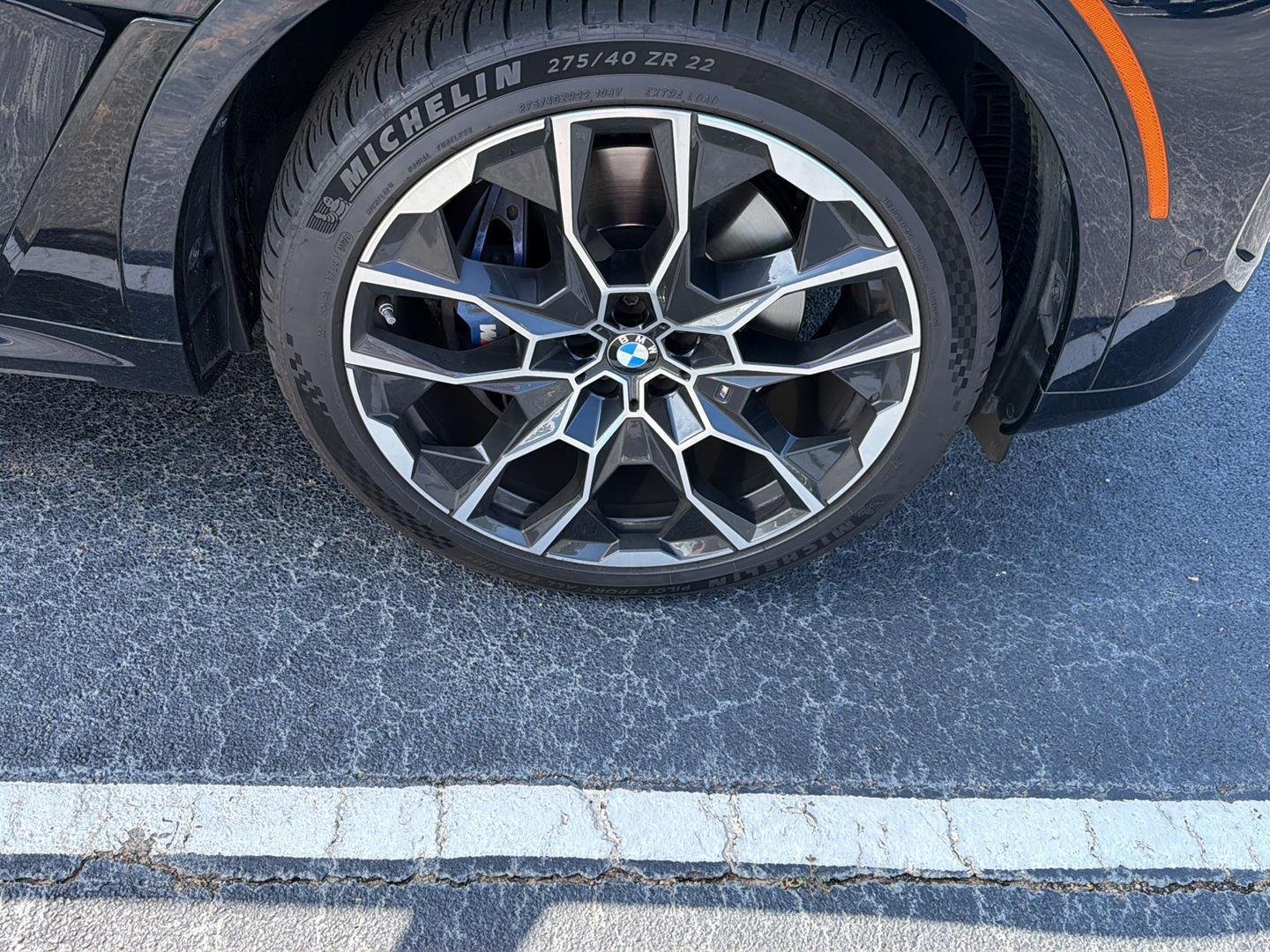 Used 2024 Carbon Black Metallic BMW xDrive40i image 7