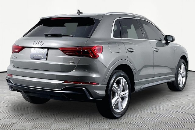 Used 2022 Gray Audi Premium Plus image 6