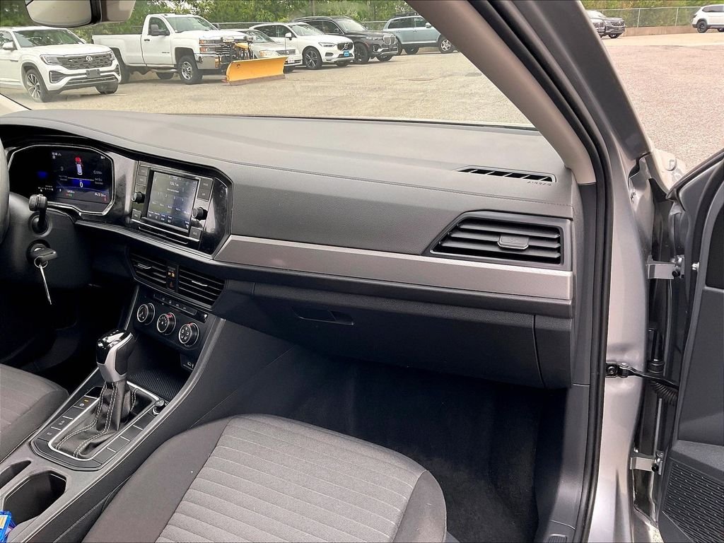 Used 2024 Silver Volkswagen 1.5T S image 13
