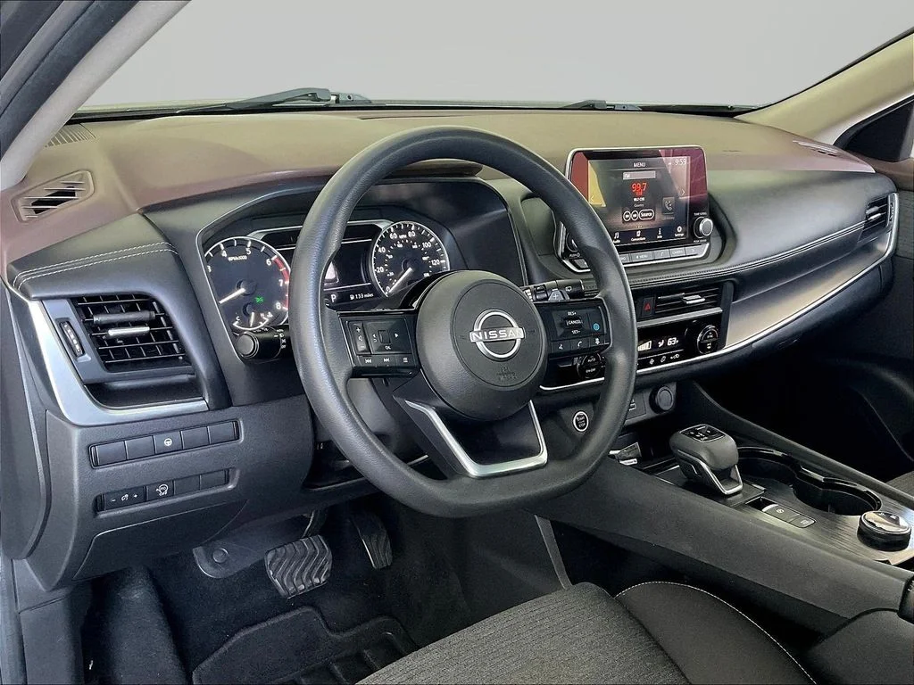 Used 2023 Gun Metallic Nissan SV image 20