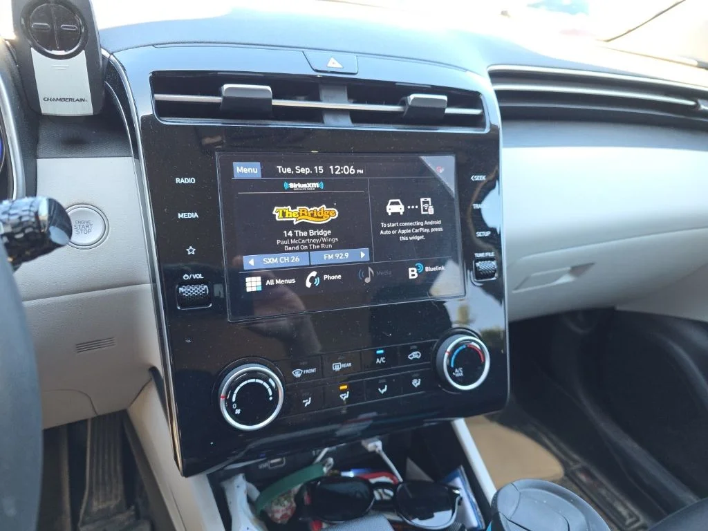Used 2022 Gray Hyundai SEL image 15