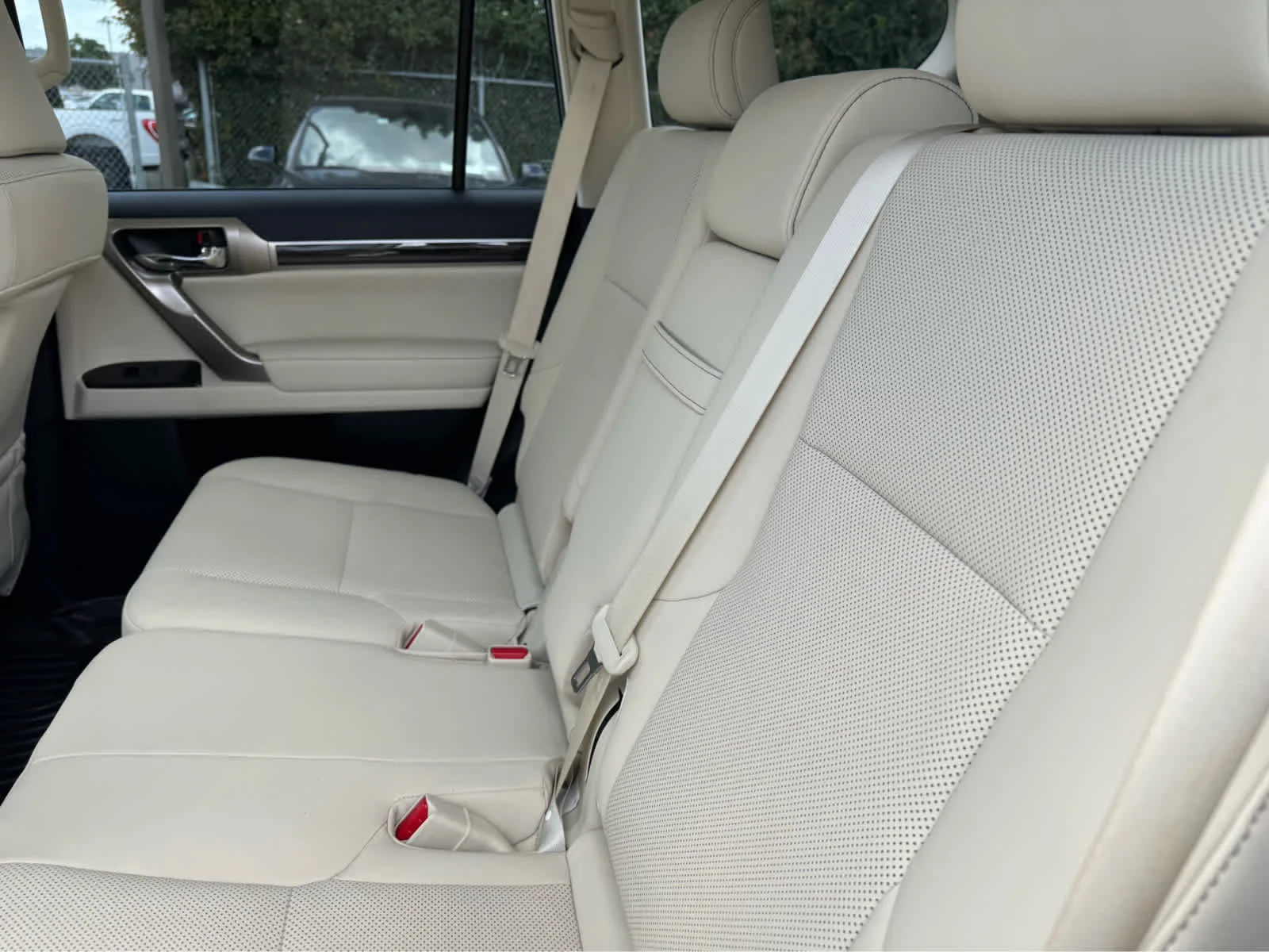 Used 2021 Starfire Pearl Lexus Premium image 26
