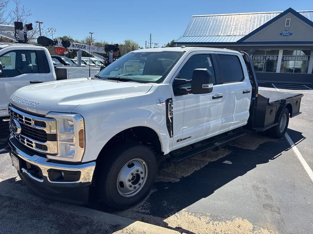 2026 Ford Chassis Cab F-350® XL