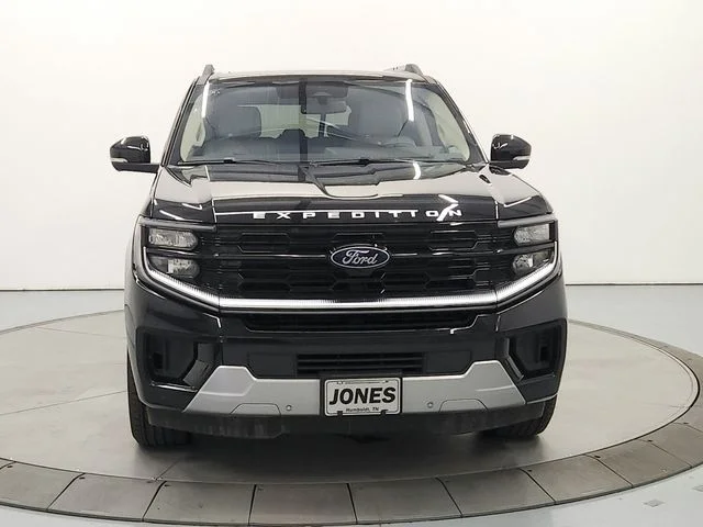 Used 2025 Black Ford Platinum image 3