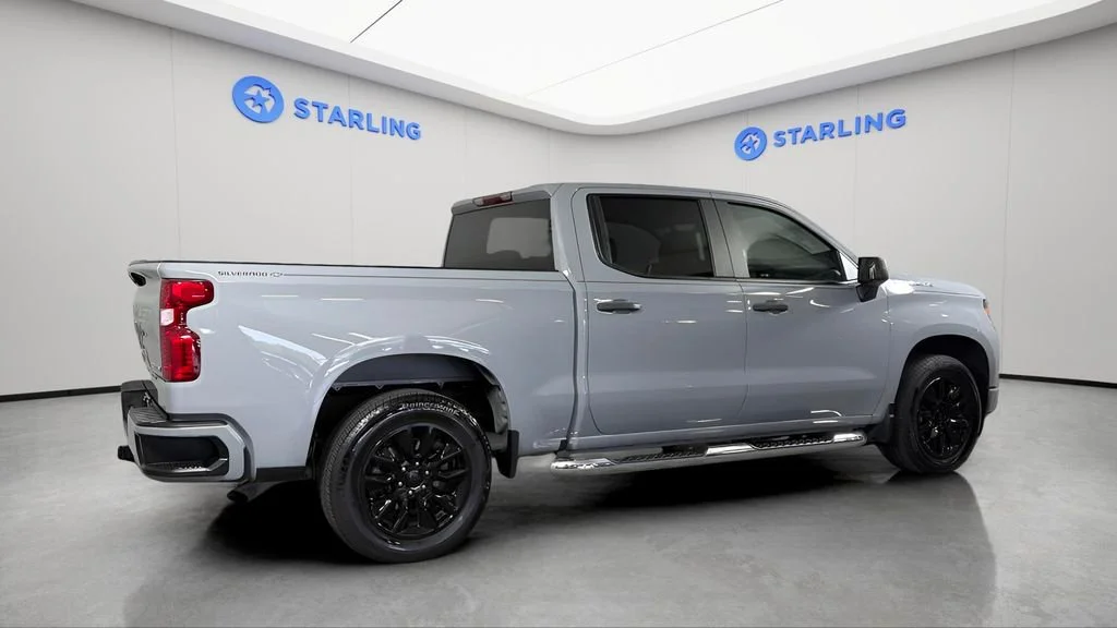 Used 2025 Slate Gray Metallic Chevrolet Custom image 10