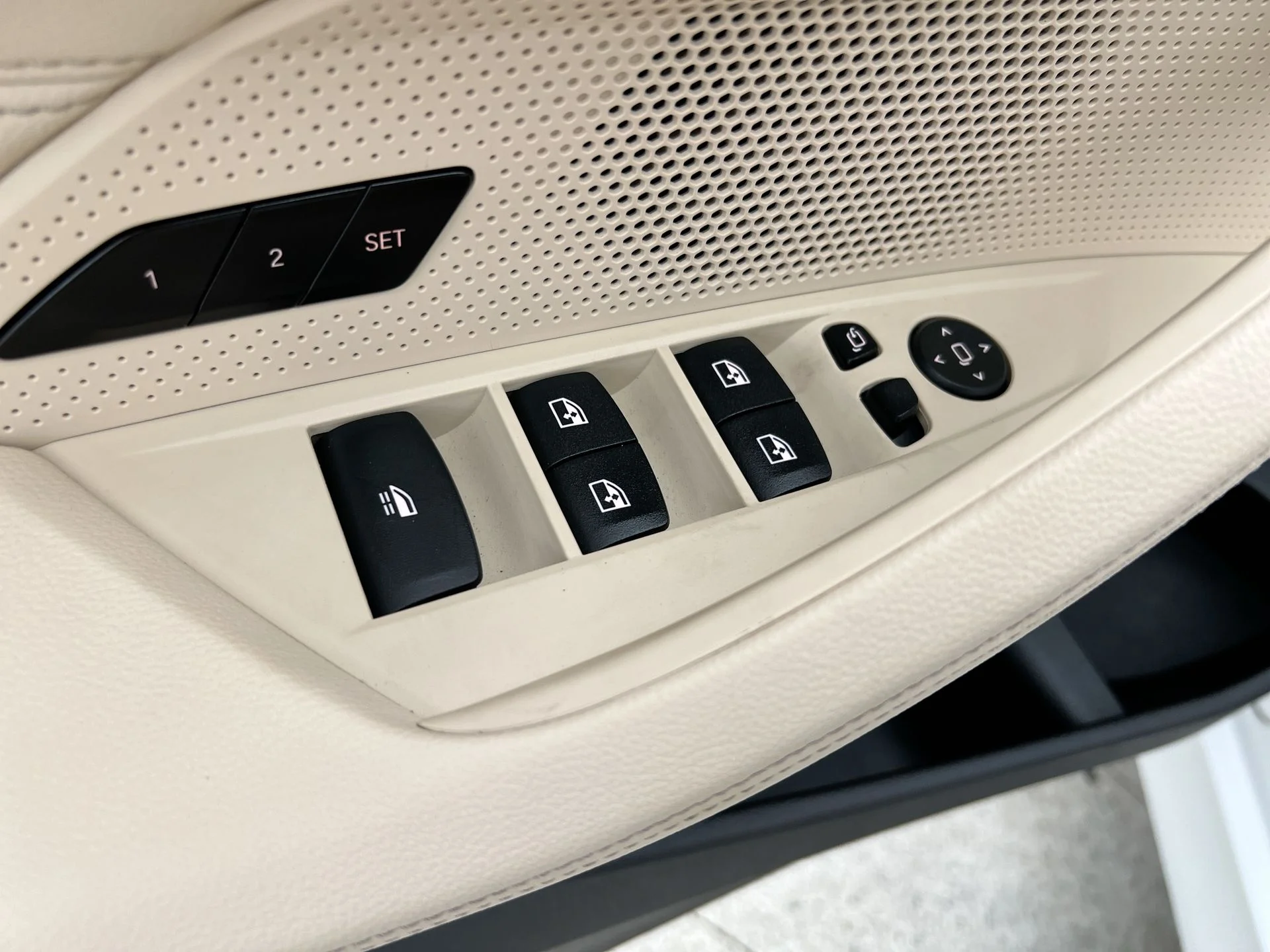 Used 2025 White BMW 430i image 23