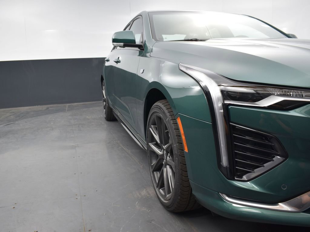 2025 CADILLAC CT4 - Image 32