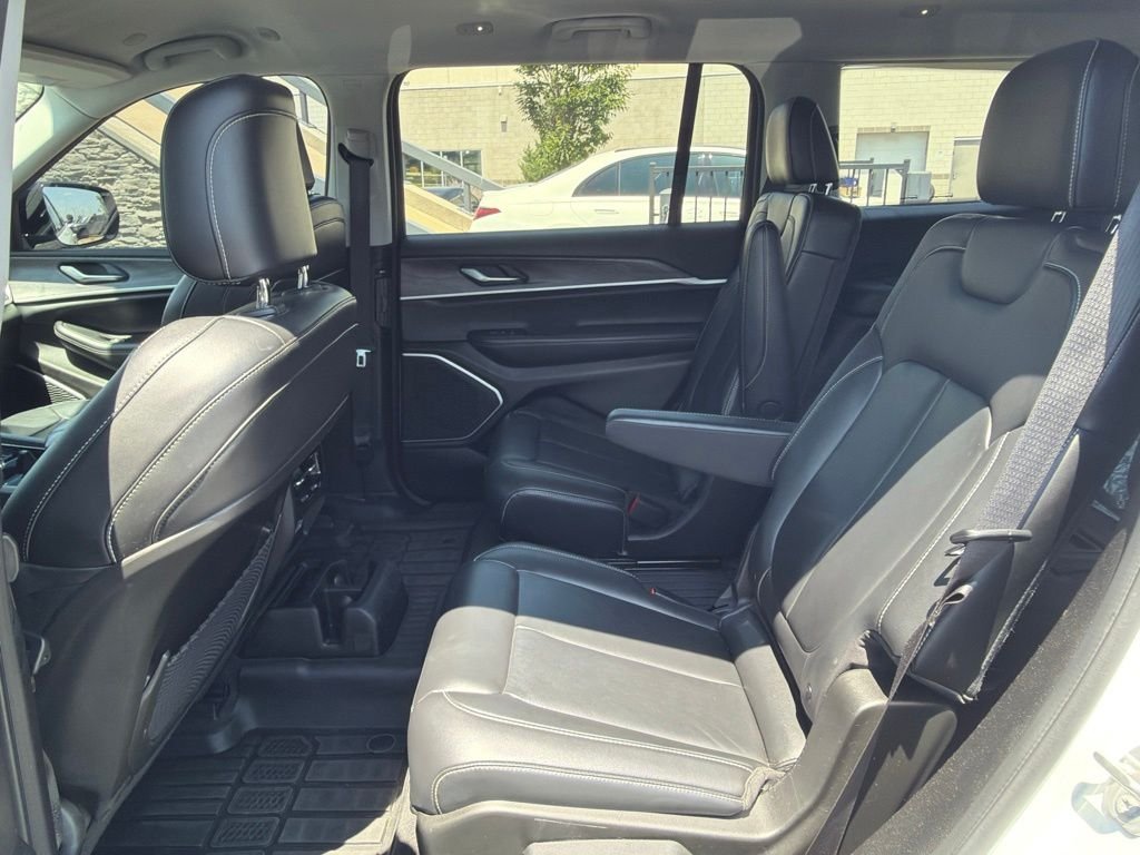 Used 2022 White Jeep Limited image 15