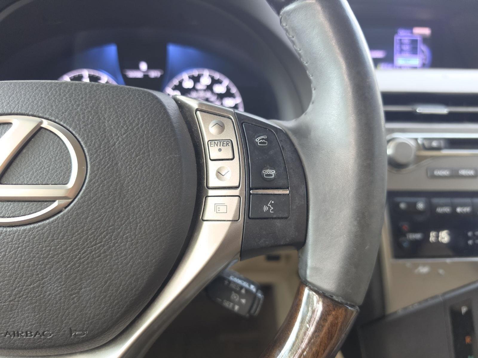 Used 2015 Satin Cashmere Metallic Lexus Base image 41