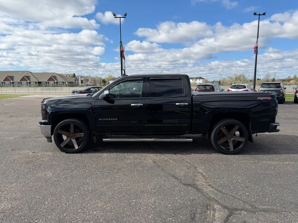 Used 2015 Black Chevrolet LT image 10