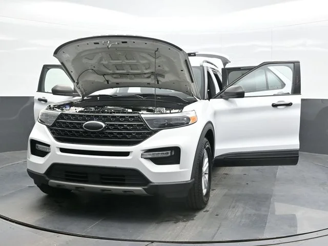 Used 2020 White Ford XLT image 30