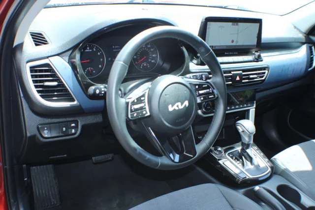 Used 2023 Mars Orange Kia S image 7