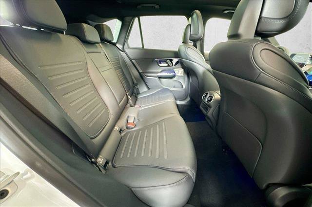 New 2026 Polar White Mercedes-Benz GLC 300 image 55