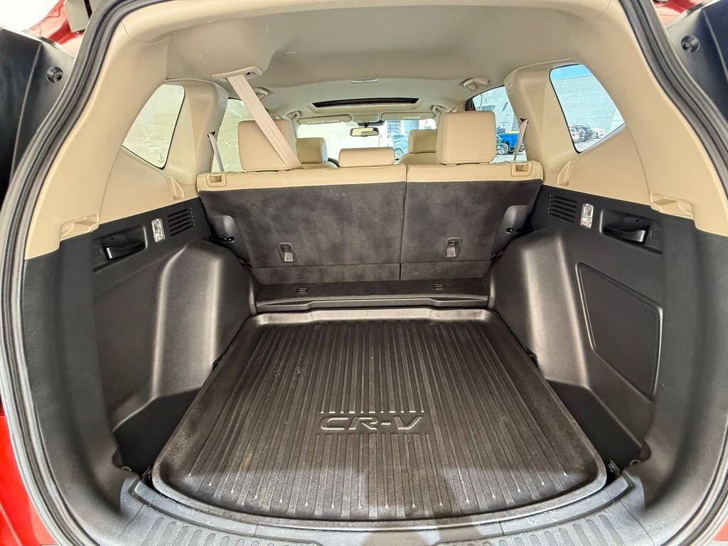Used 2019 Molten Lava Pearl Honda Touring image 20