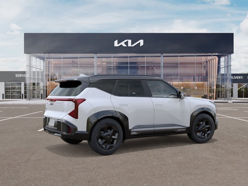New 2027 White Kia X-Line image 6