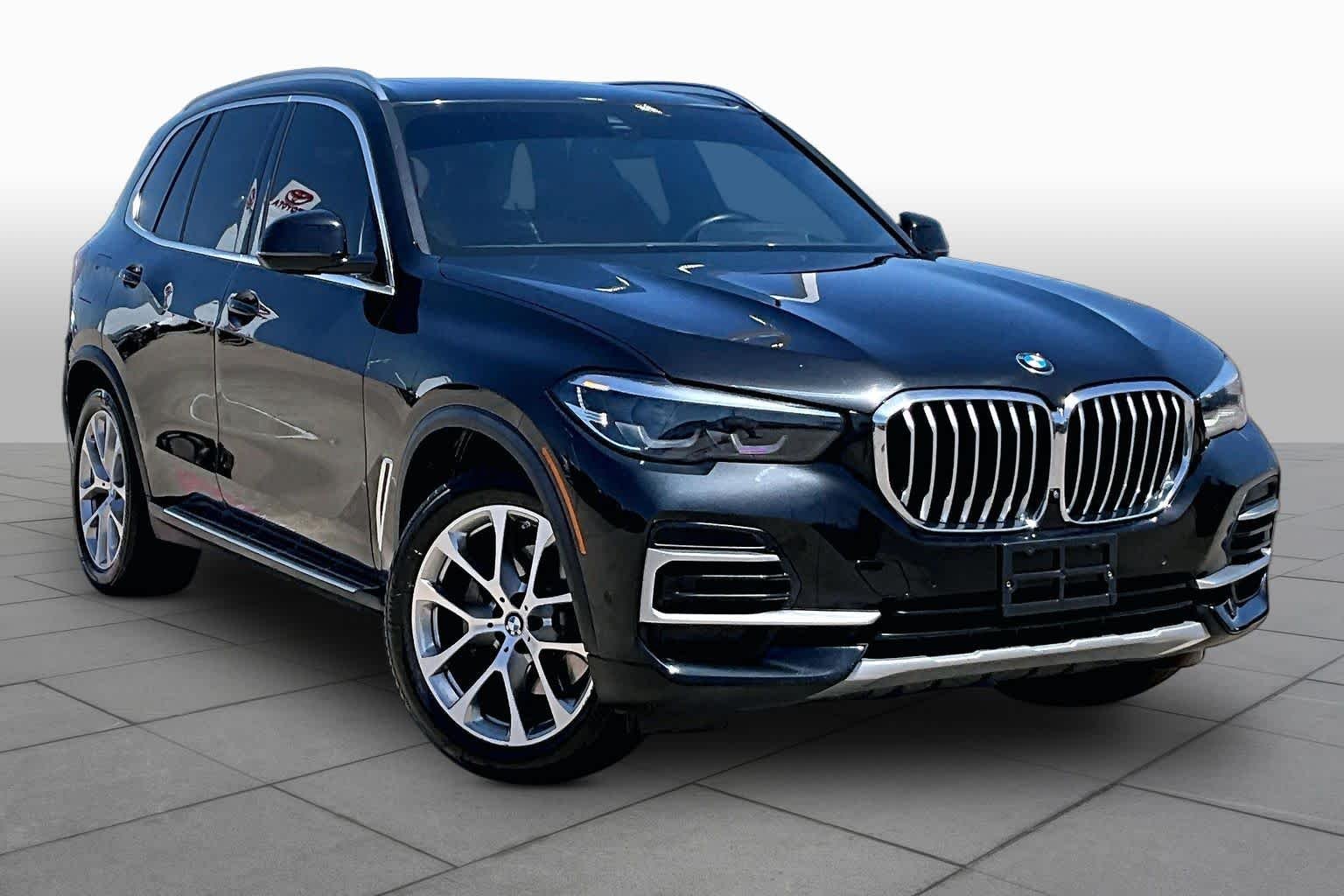 Used 2023 Black Sapphire Metallic BMW xDrive40i image 3