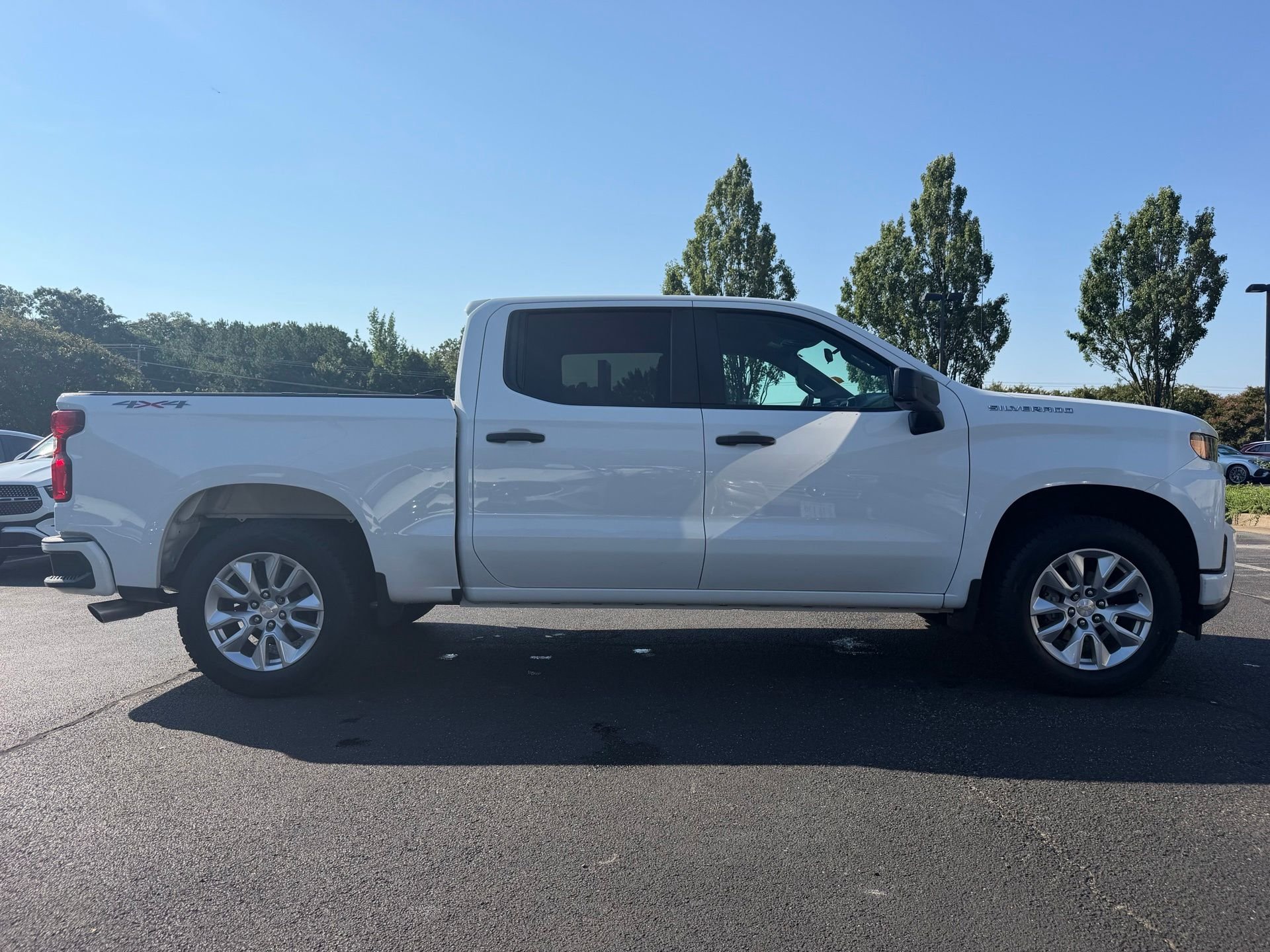 Used 2019 White Chevrolet Custom image 35