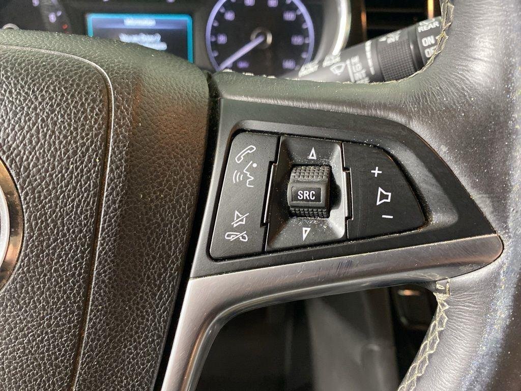 Used 2017 Summit White Buick Essence image 15