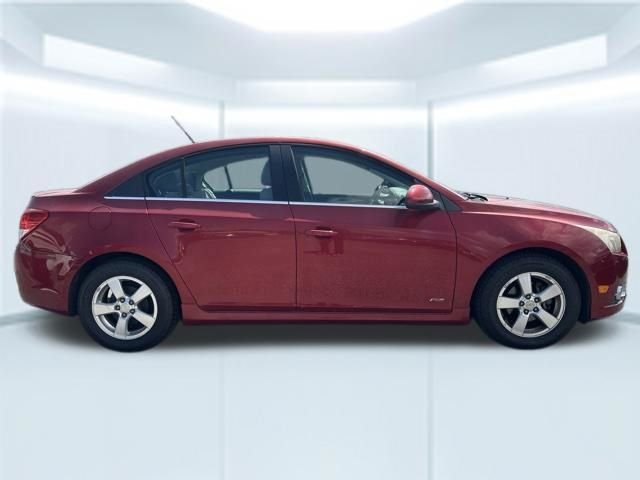 Used 2011 Red Chevrolet 1LT image 5