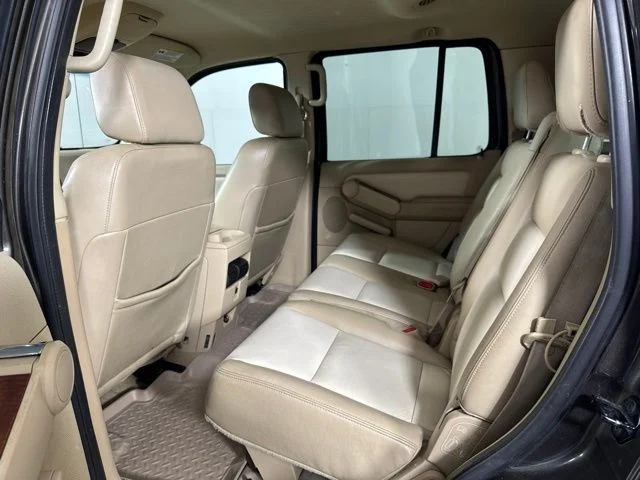 Used 2006 Gray Ford Eddie Bauer image 12
