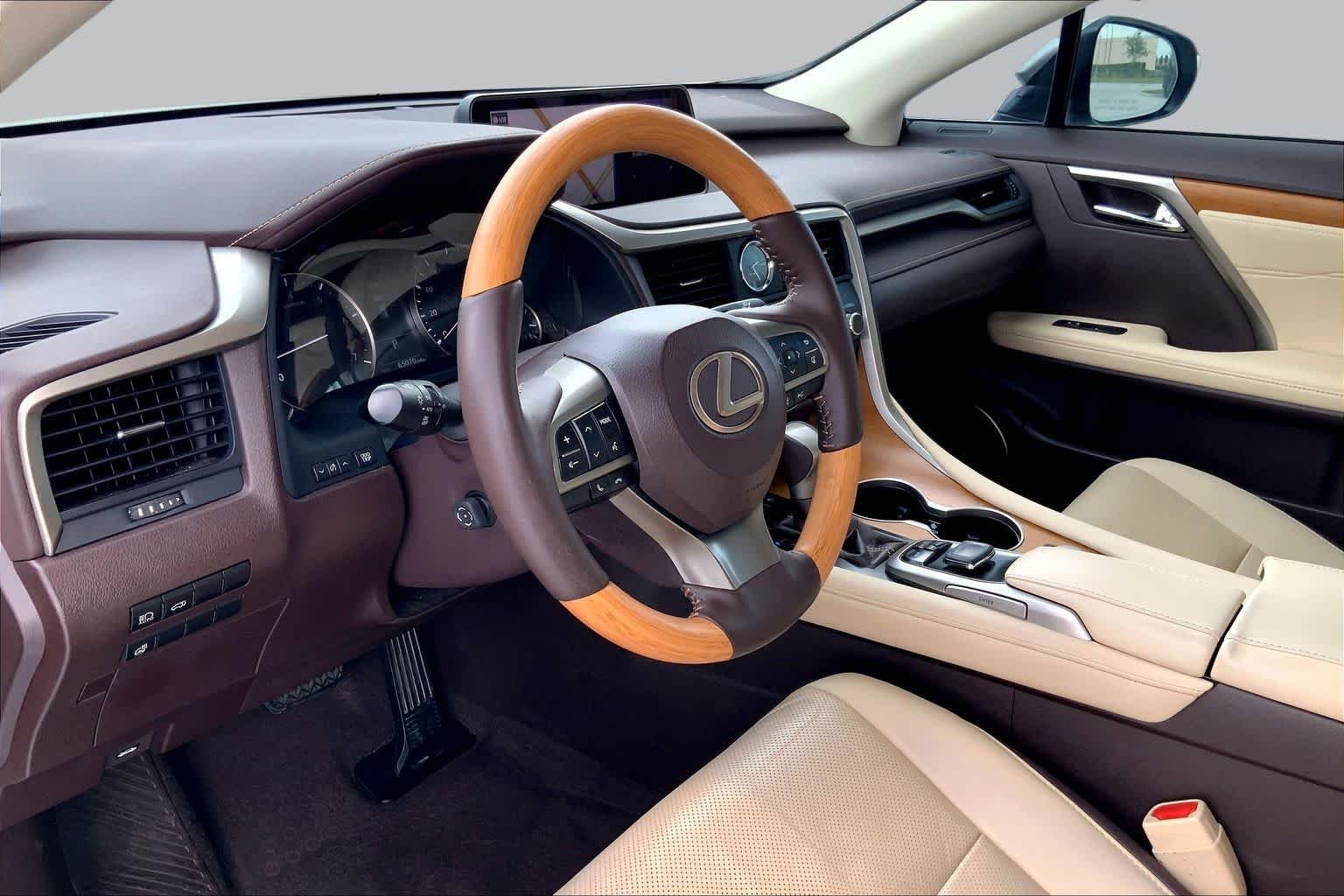 Used 2017 Atomic Silver Lexus  image 17