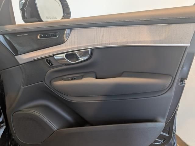 2026 Volvo XC90 Ultra - Photo 31