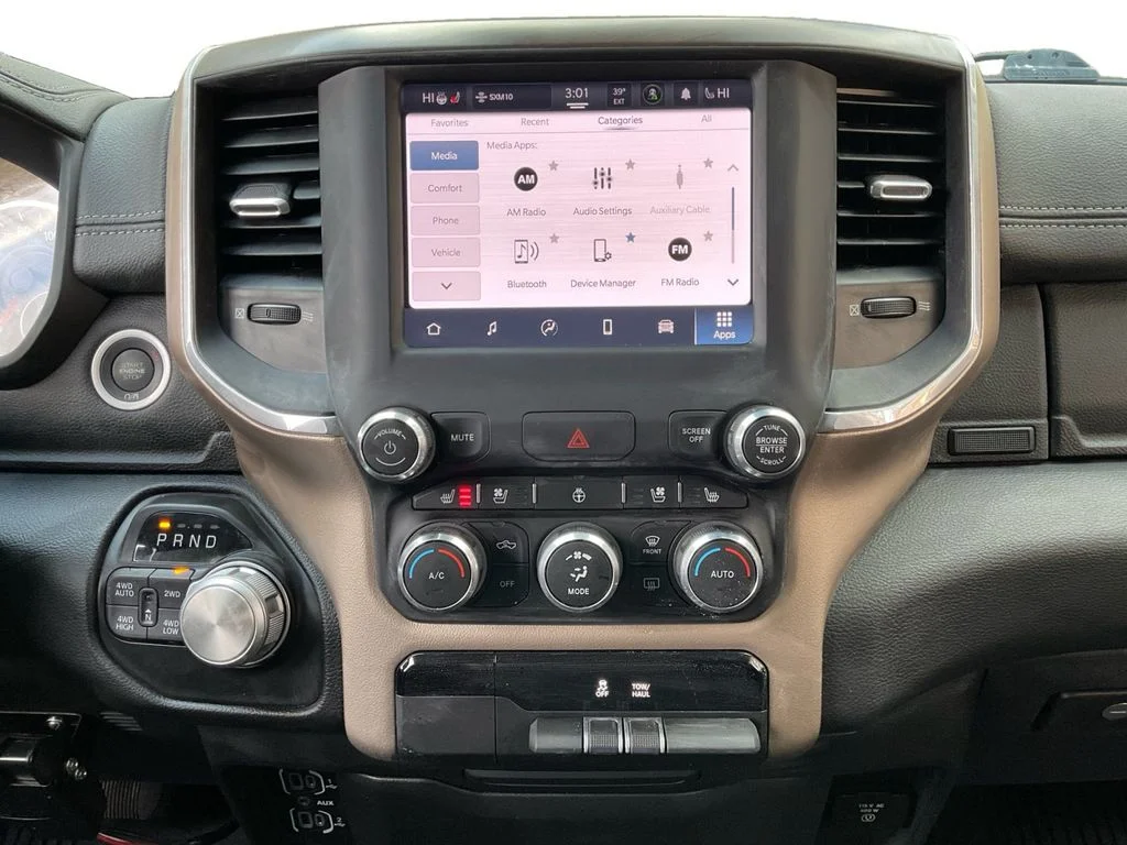 Used 2022 Blue Ram Laramie image 12