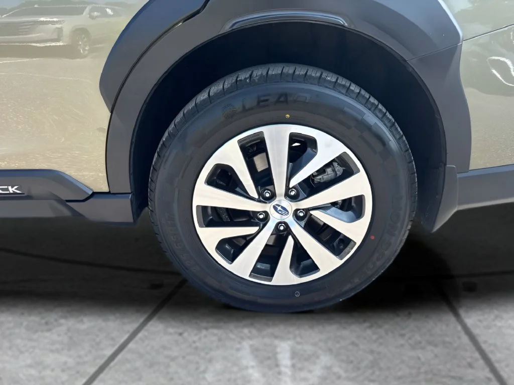 Used 2025 Green Subaru Premium image 26